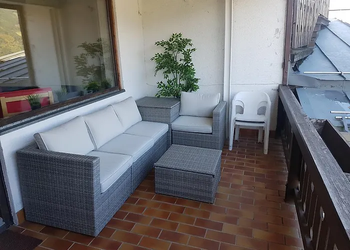 The Good View By In One