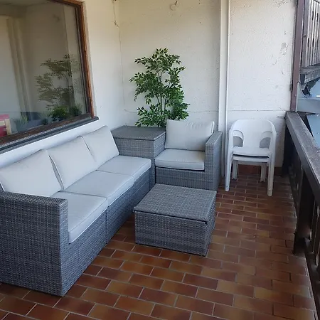 The Good View By In One